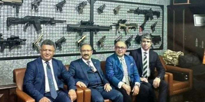 Gündeme damga vuran bu kareye tepkiler çığ gibi