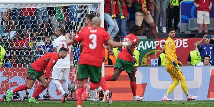 A Milli Futbol Takımı'nın Tur Şansı Son Maça Kaldı