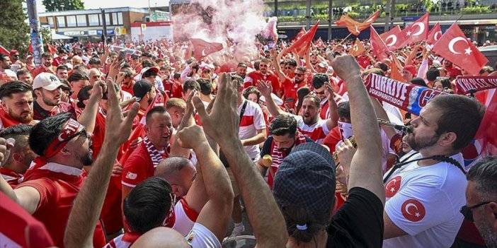 Almanya'da tarihi maça yoğun ilgi