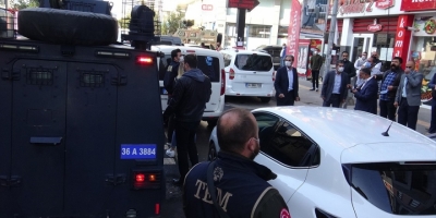 Hdp'li Kars Belediye Başkanı Ayhan Bilgen Gözaltına Alındı