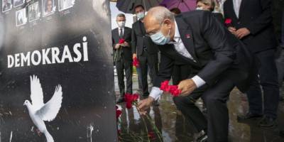 Kılıçdaroğlu, Gar Katliamında Hayatını Kaybedenleri Andı