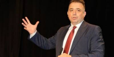 Işıklar Yanıyor Mesajından Sonra AYM Üyesi Yıldırım Hesabını Bloke Etti