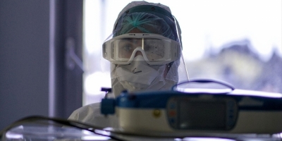 Türkiye'de Son 24 Saatte 2102 Kişiye Kovid-19 Hastalık Tanısı Konuldu