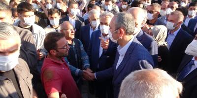 Adalet Bakanı Gül ve Kurtulmuş’tan katledilen ailenin yakınlarına taziye ziyareti