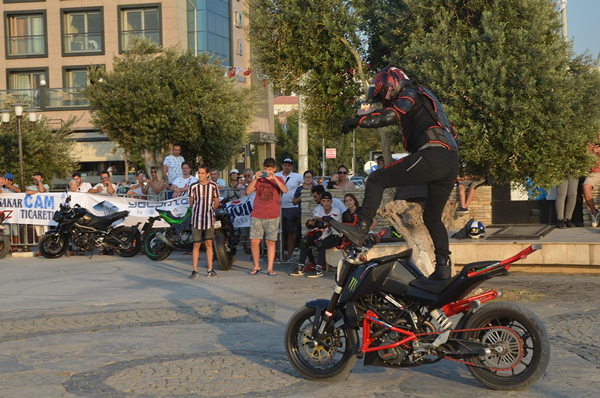09-route-kusadasi-motosiklet-karnavali-motoshowla-basladi,,,,,,,,,,,,,,,.png