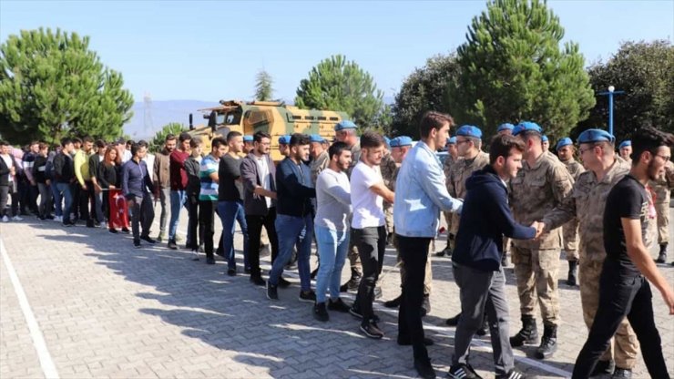 TOGÜ Öğrencileri Niksar'daki Komando Taburuna Moral Ziyaretinde Bulundu