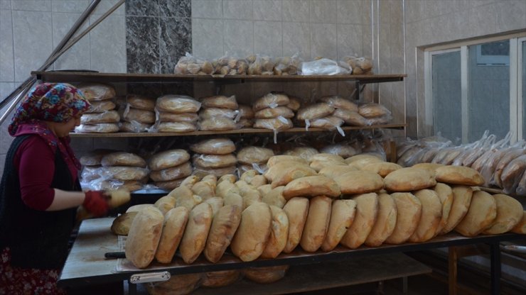 Fırıncı Kadınlar Mahalleyi Üne Kavuşturdu