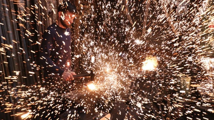 Genç Usta Ata Mirası Kılıç Sanatını Yaşatıyor