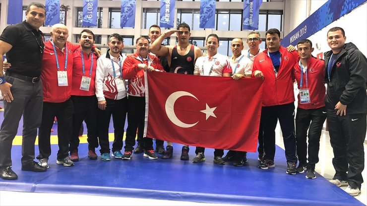 Milli Güreşçi Taha Akgül, Serbest Stil 125 Kiloda Altın Madalya Kazandı