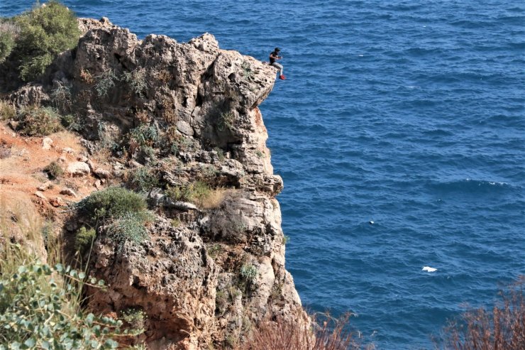 Antalya' da sıfır noktasında yapılan konuşma yürekleri ağıza getirdi