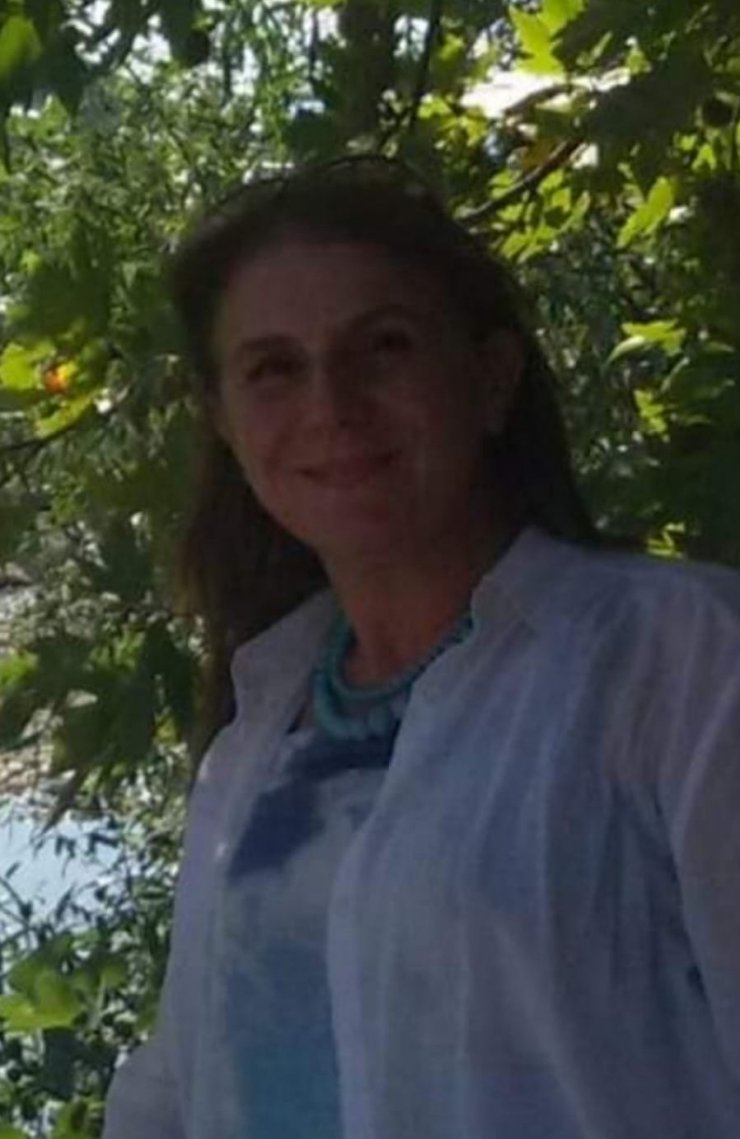 İşe gitmeyen hemşire evinde ölü bulundu