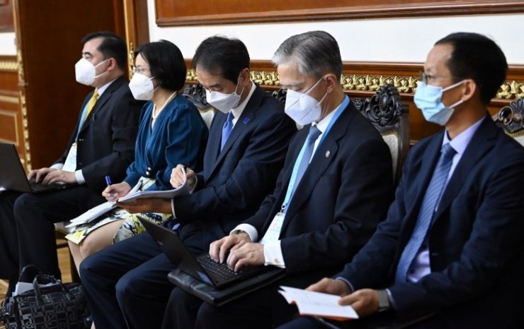 Çin’den Kırgızistan’a aşı yardımında bulundu