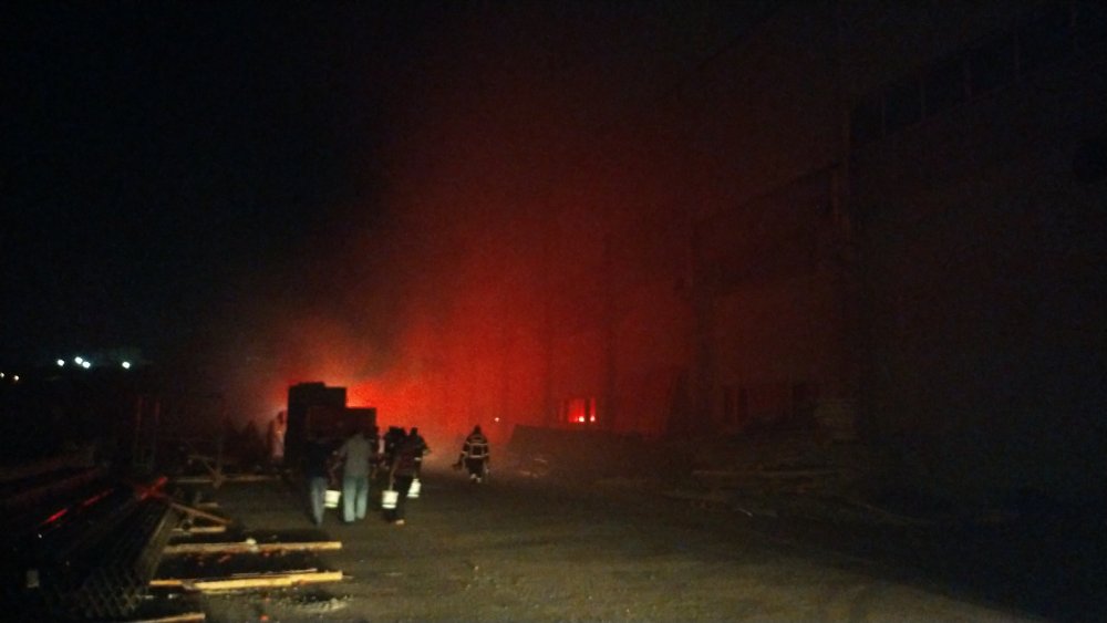 Kahramanmaraş’ta İplik Fabrikasında Yangın çıktı