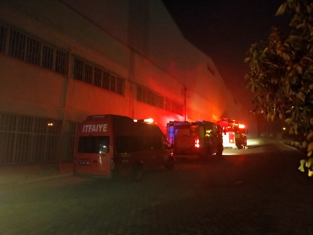 Kahramanmaraş’ta İplik Fabrikasında Yangın çıktı