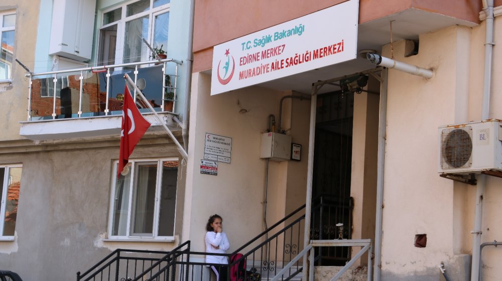 Önce karantinayı ihlal etti, sonra doktorla tartıştı