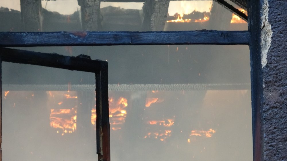 Bursa’da 150 Yıllık Tarihi Mekanda Yangın