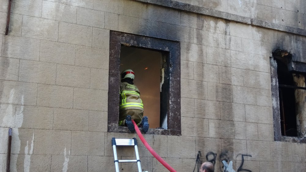 Bursa’da 150 Yıllık Tarihi Mekanda Yangın