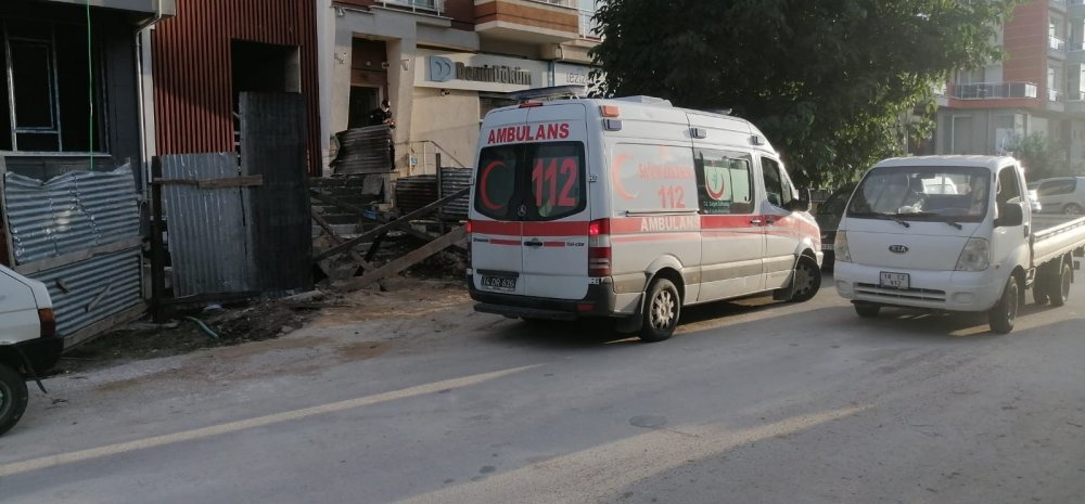 5 katlı inşaatın çatısından düşen 17 yaşındaki işçi hayatını kaybetti