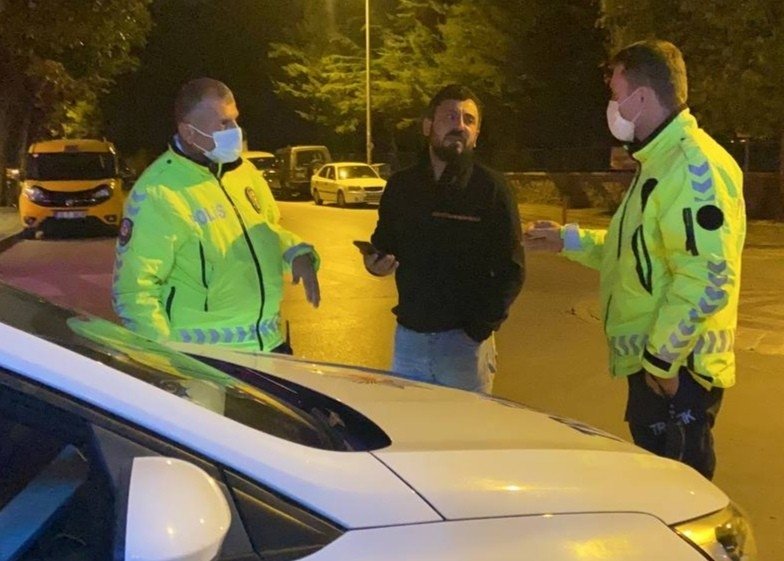 Bursa'da alkollü sürücü alkolmetreyi pos cihazı zannetti: ödeme yapmaya çalıştı!