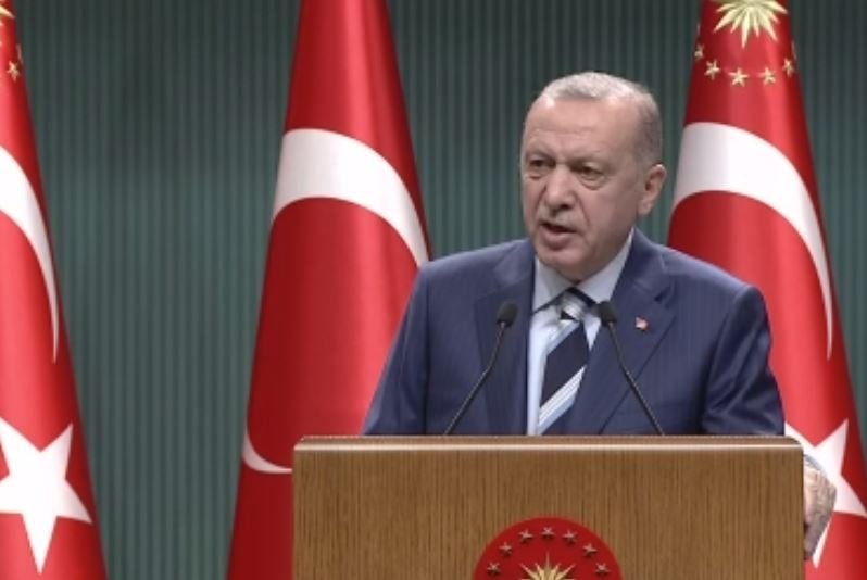Cumhurbaşkanı Erdoğan: “Park ve bahçelerde yatanların bir kısmının öğrencilikle alakası yok”