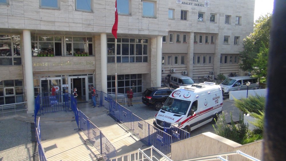 Pınar Gültekin cinayeti davasında sanığın annesi bayıldı