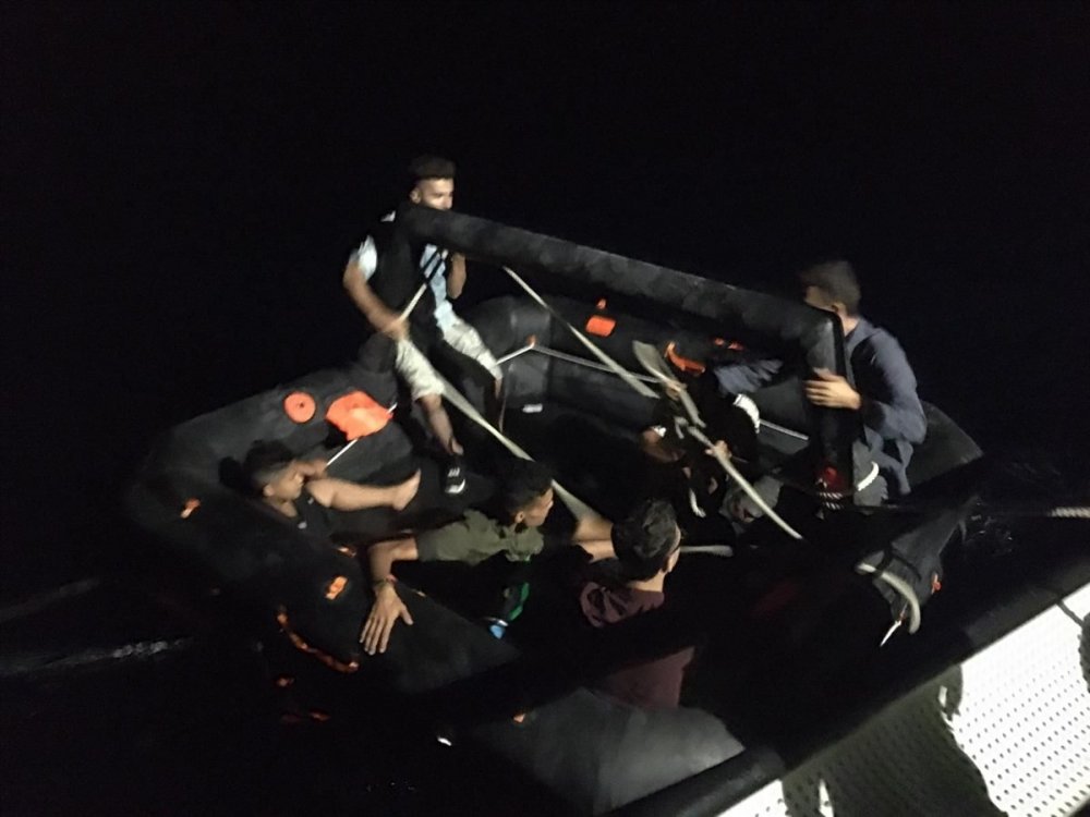 Bodrum’da 6 düzensiz göçmen kurtarıldı