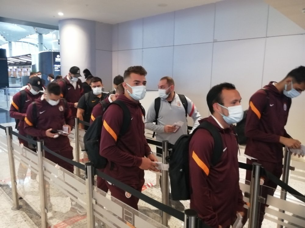 Galatasaray, Fransa’ya uçtu