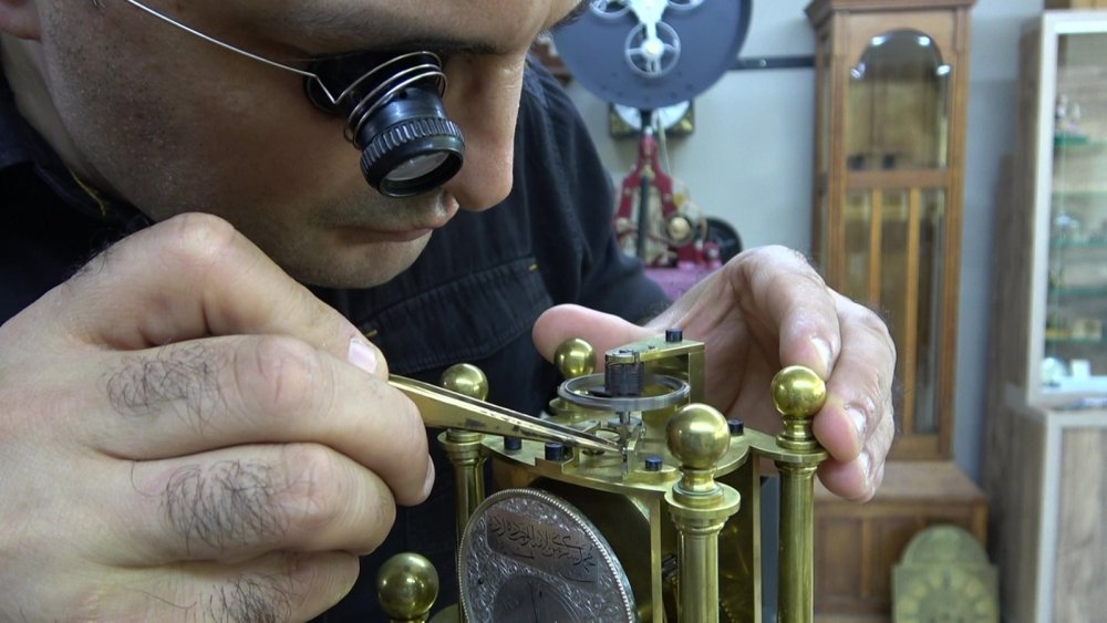 Saat deyip geçme; 5 padişah, 12 cumhurbaşkanı, 27 başbakan gördü