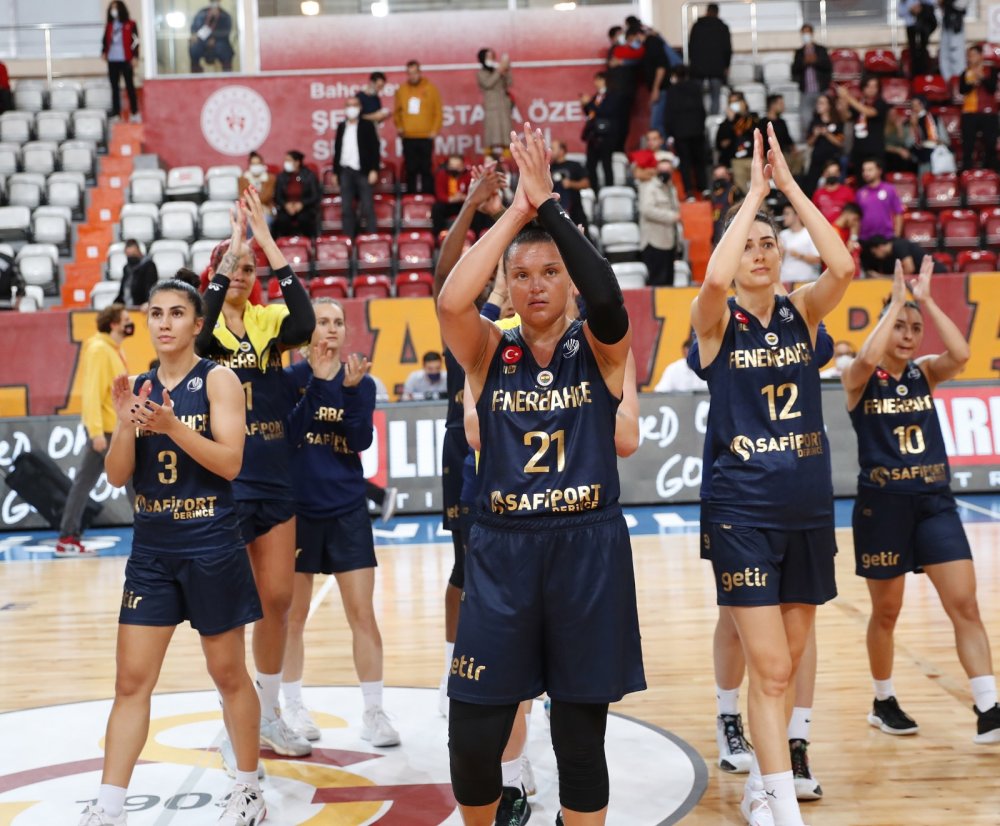 Avrupa derbisi Fenerbahçe’nin