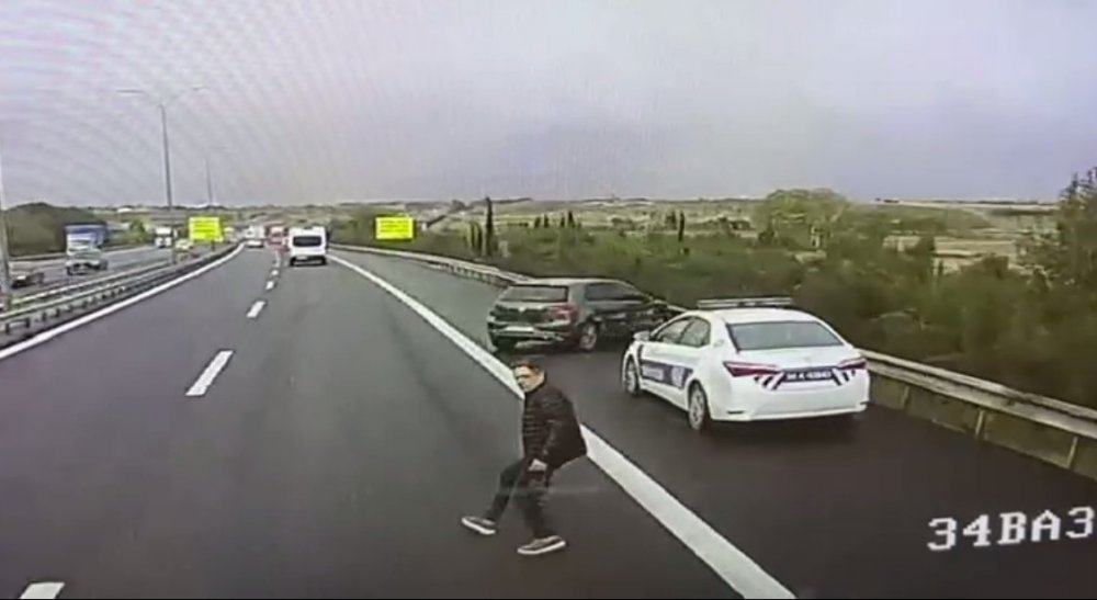 TEM Otoyolunda doktorun hayatını kaybettiği kaza anı kamerada