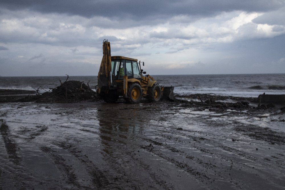 Eğriboz’u sel vurdu