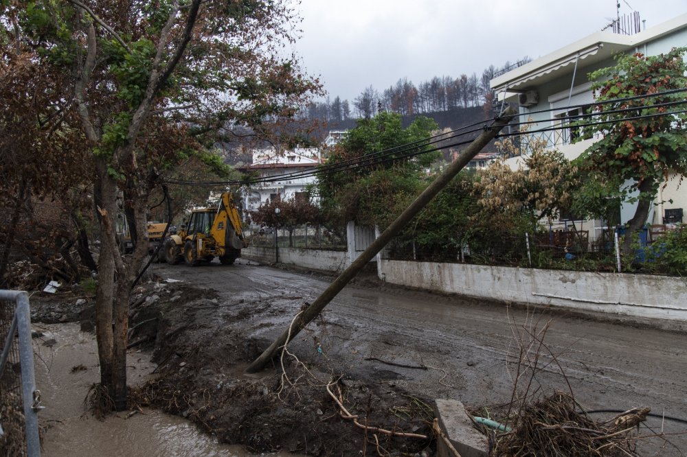 Eğriboz’u sel vurdu