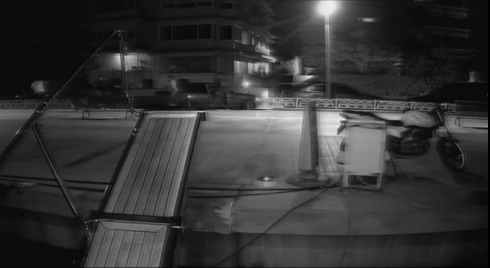 Bebek’te teknede silahlı kavga