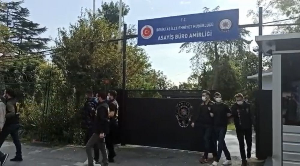 Bebek’te teknede silahlı kavga