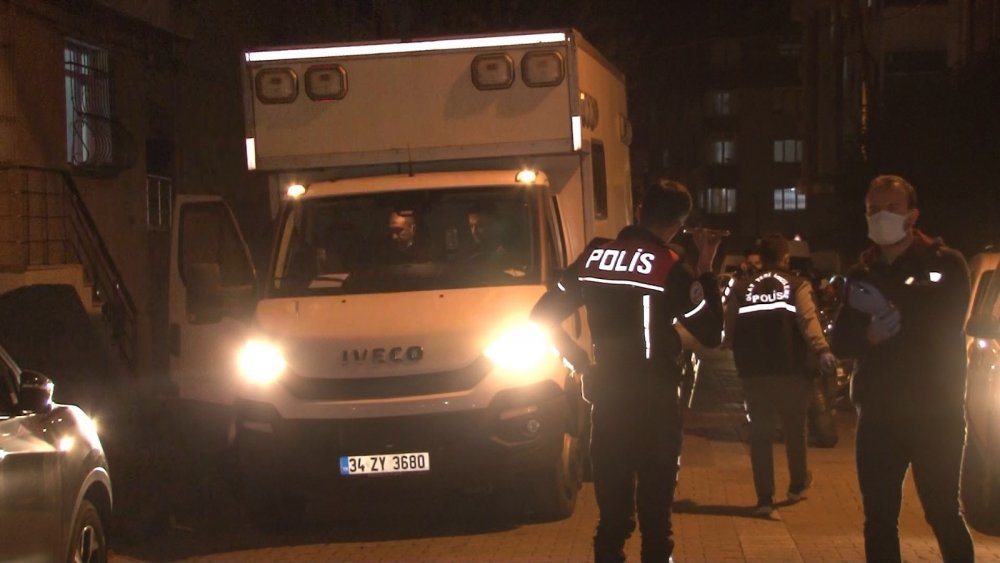 Avcılar’da ’dur’ ihtarına uymayan şüpheliler polise ateş açtı: 1 polis yaralı