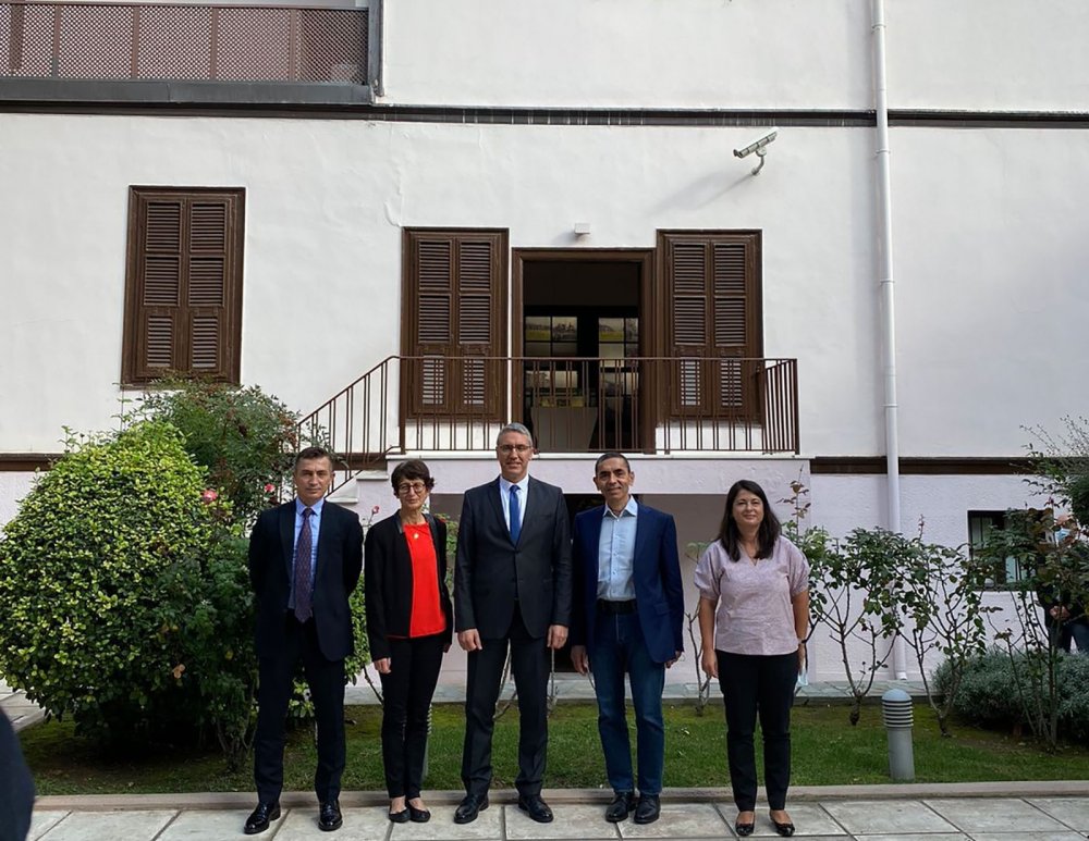 BioNTech’in kurucu ortakları Özlem Türeci ve Uğur Şahin Selanik’te Atatürk Evi’ni ziyaret etti