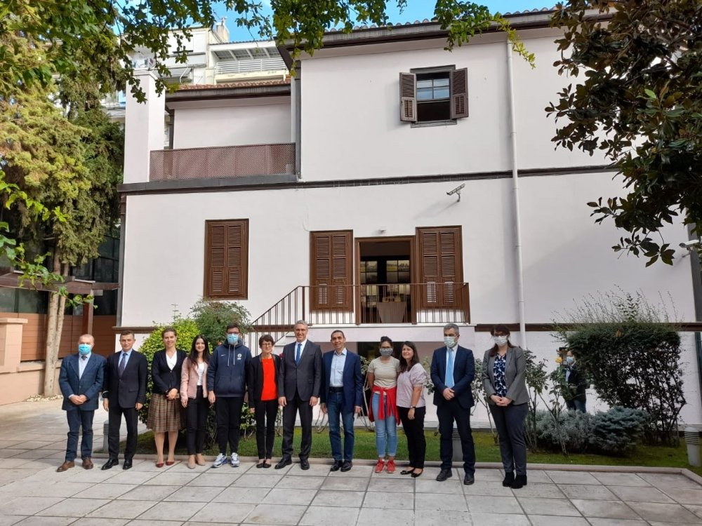 BioNTech’in kurucu ortakları Özlem Türeci ve Uğur Şahin Selanik’te Atatürk Evi’ni ziyaret etti
