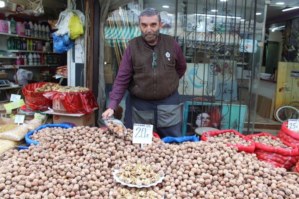 Çetin ceviz enflasyonun tersine gidiyor
