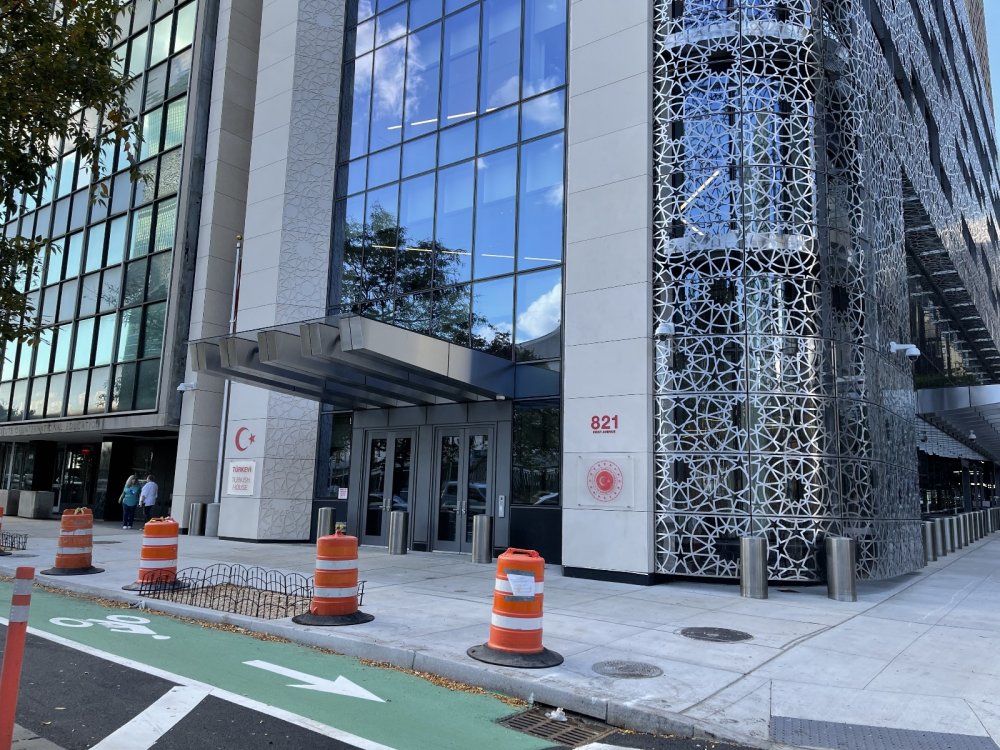 New York’taki Türkevi’nin önünde her şey normale döndü