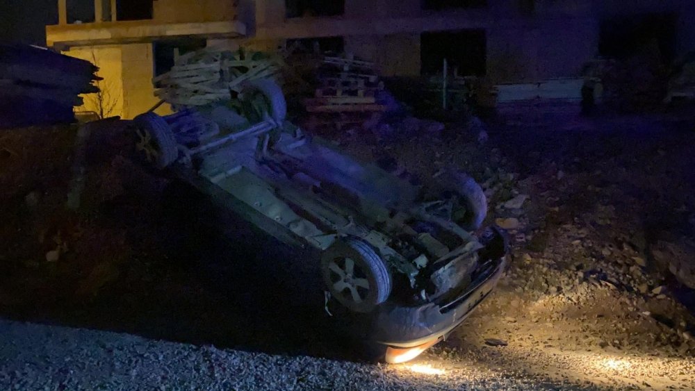 Bursa'da Polisten Kaçan şahısların araçları takla attı!