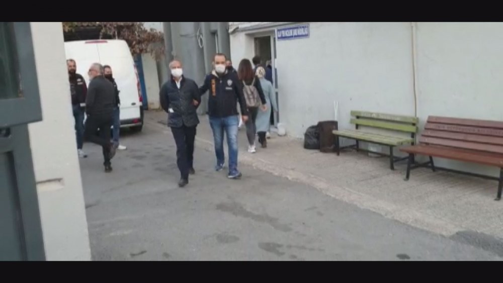 İzmir’de örgüt adına yardım toplayan 12 FETÖ şüphelisi gözaltında