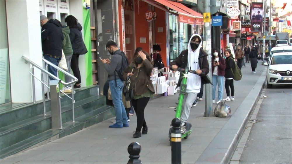 İstanbullu sürücülerin scooter isyanı: "Hayalet gibi her yerden çıkıyorlar"