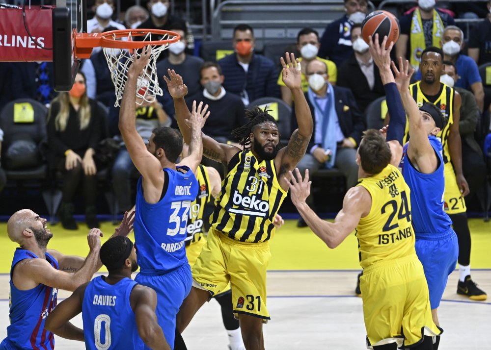 THY EuroLeague: Fenerbahçe: 74 - Barcelona: 76
