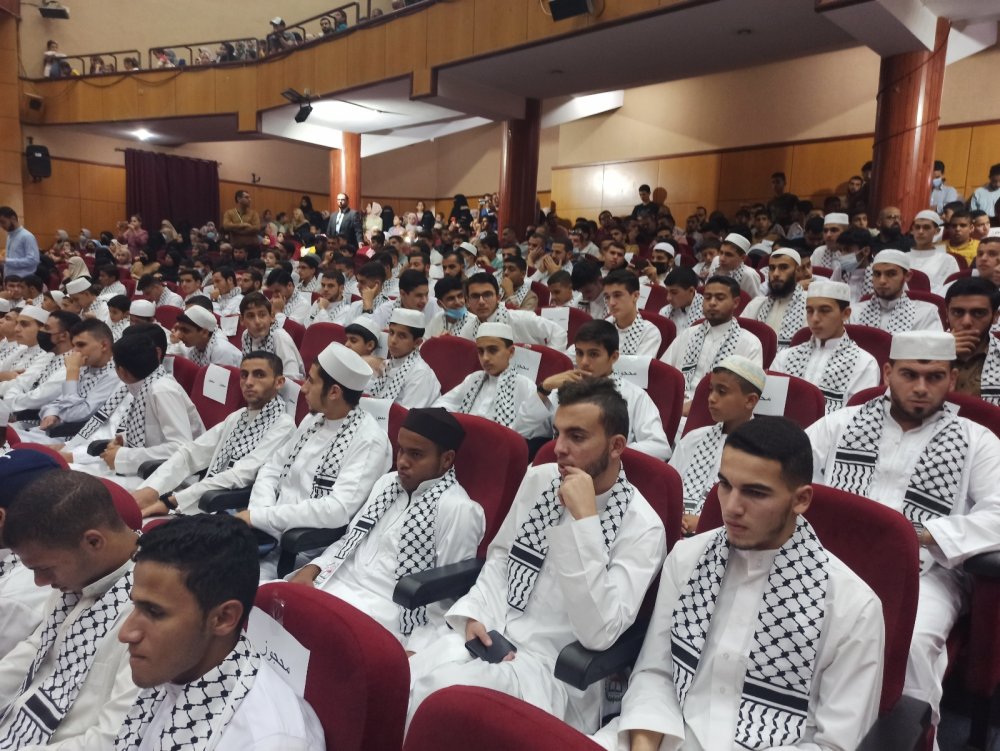 Gazze’de, bin Kur’an-ı Kerim hafızı için kutlama töreni