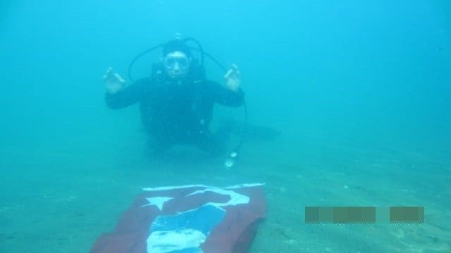 Cumhuriyet Bayramı’nı Van Gölü’nün derinliklerinde kutladılar