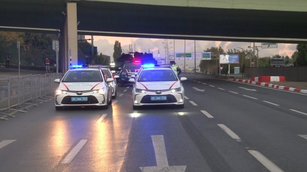 Vatan Caddesi 29 Ekim Cumhuriyet Bayramı kutlamaları nedeniyle trafiğe kapatıldı