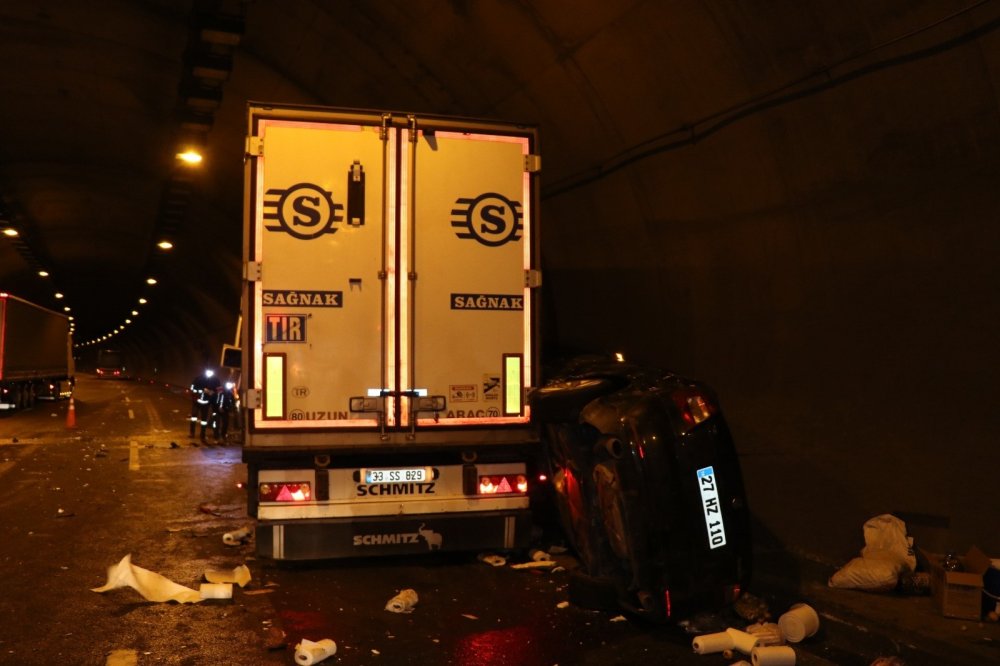 Adana-Ankara Otoyolu’nda zincirleme kaza: 4 yaralı