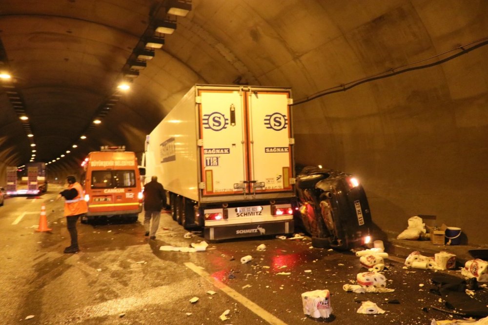 Adana-Ankara Otoyolu’nda zincirleme kaza: 4 yaralı
