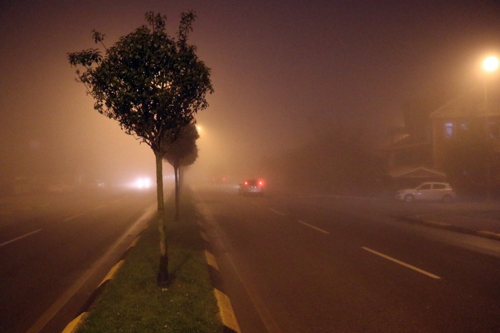 Sakarya sis içinde kaldı, görüş mesafesi 5 metreye kadar düştü