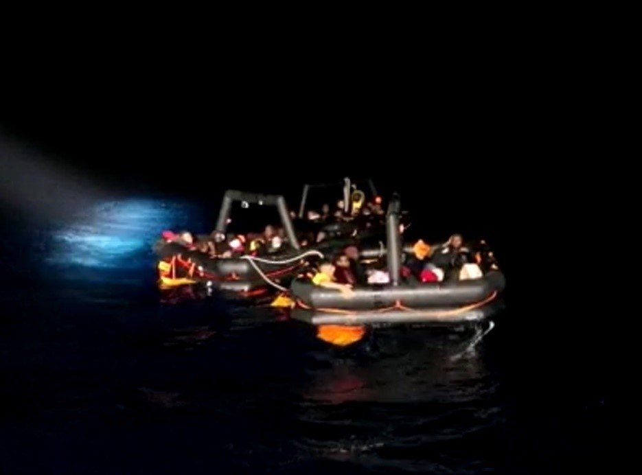 Ege Denizi’nde göçmen hareketliliği: 172 göçmen kurtarıldı